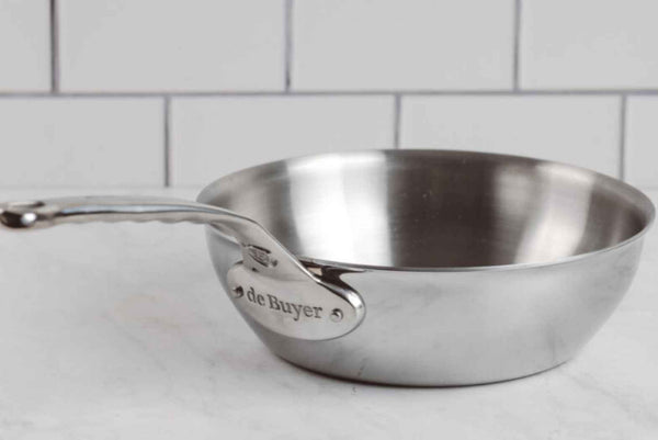 Buyer’s Guide To Stainless Steel Pan