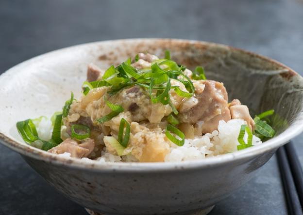 Donburi Recipe: Japanese Breakfast Oyakodon