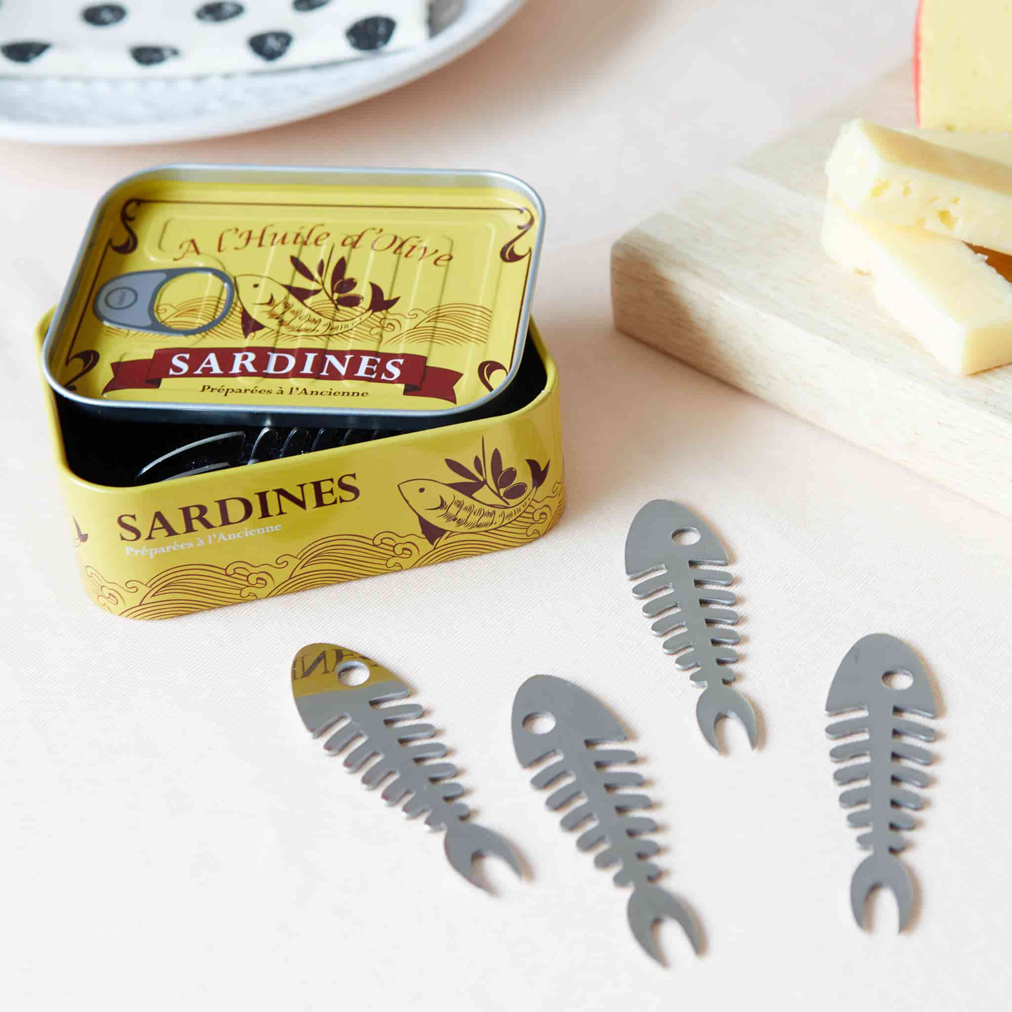 Set of 6 Sardine Snacking Forks in a Tin
