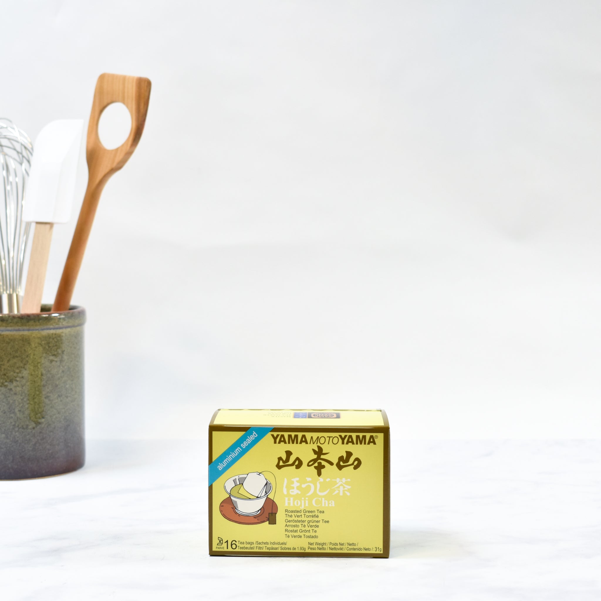 Hojicha Japanese Roasted Green Tea 100g lifestyle photograph
