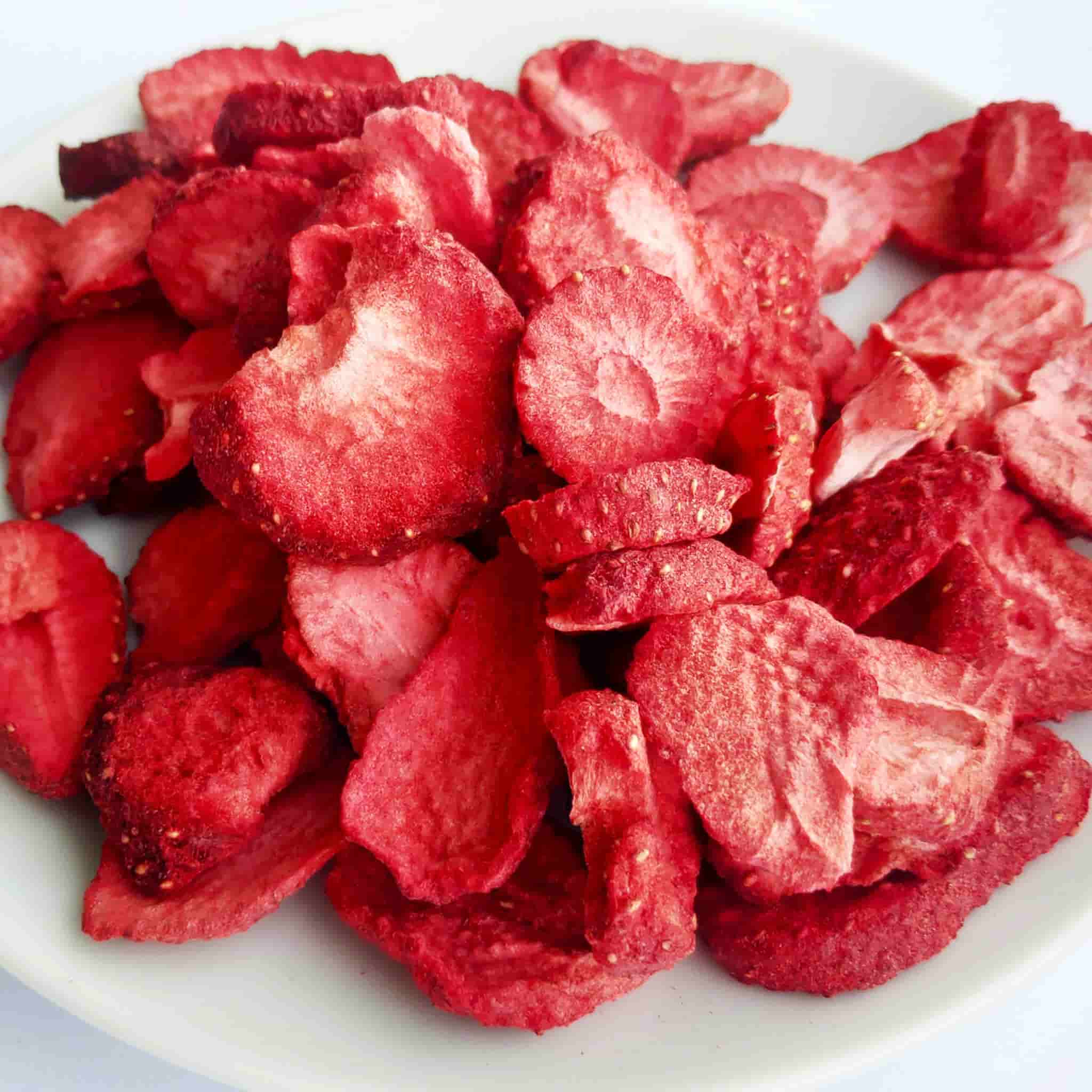 ZingyZoo Freeze Dried Strawberry Slices 90g