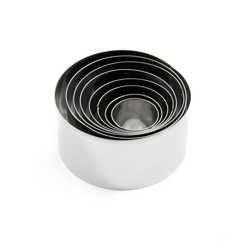 Set Of 8 Round Cutters