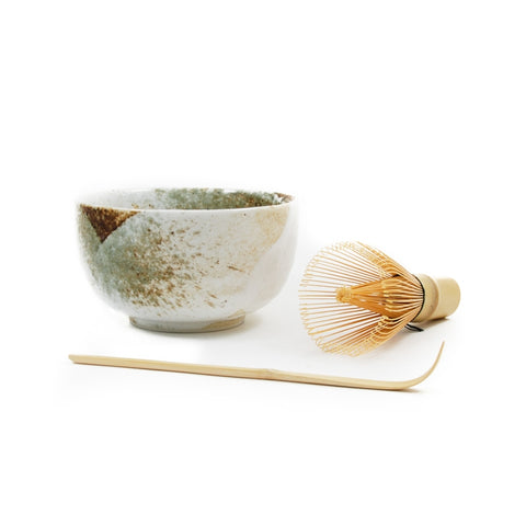 Yukishino Matcha Bowl & Whisk Set