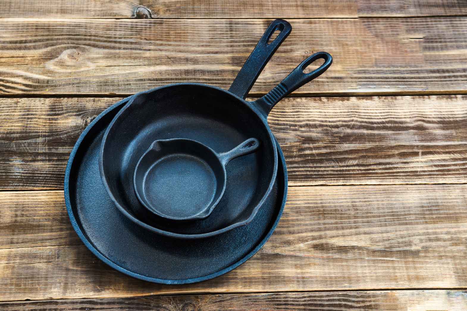 How to Season Cast Iron Without An Oven