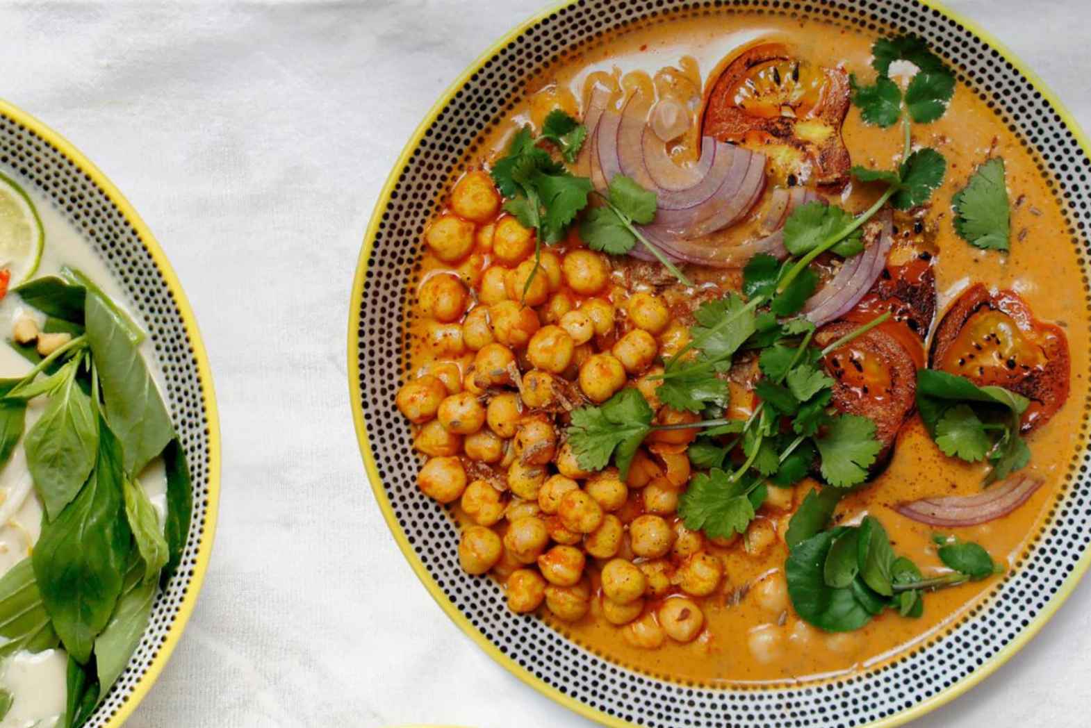 Mamak Chickpea Curry with Roasted Tomatoes & Curry leaf