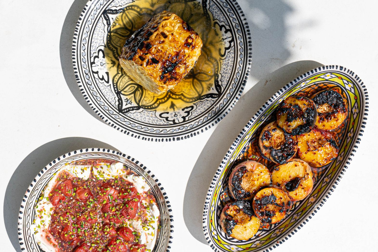Delicious BBQ Desserts: Grilled Pineapple, Peaches and Strawberries...