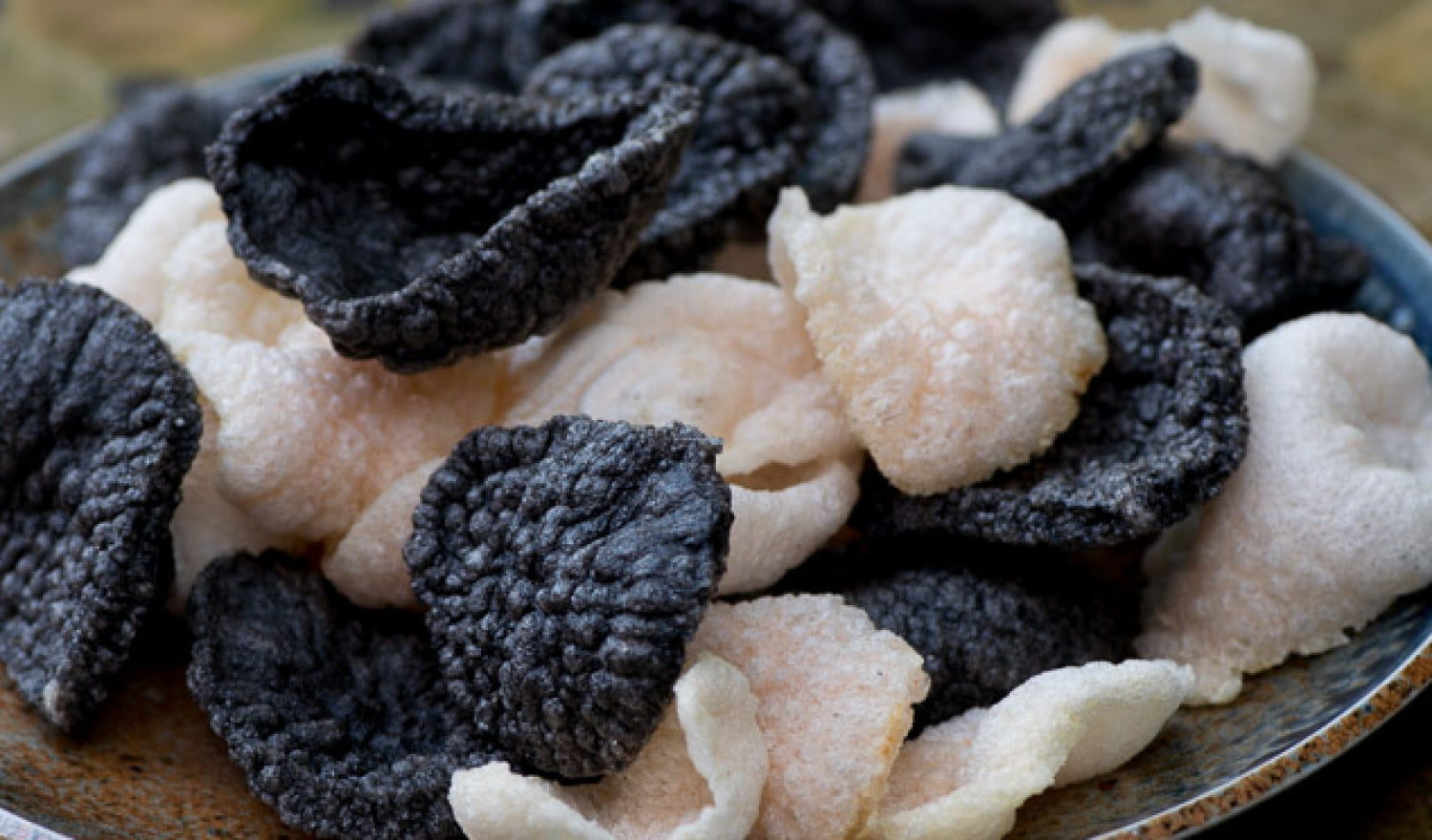 How To Make Squid Ink Prawn Crackers From Scratch: Recipe