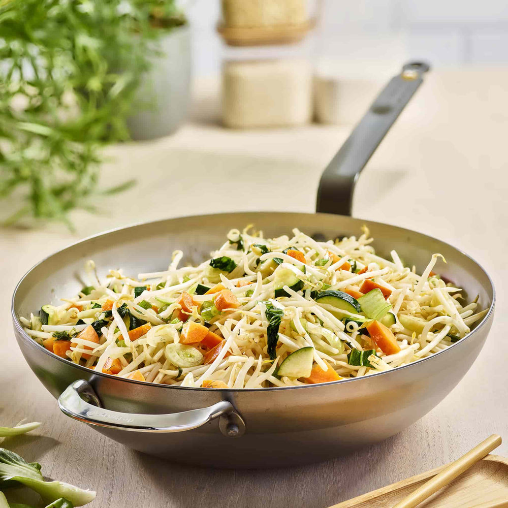 De Buyer Mineral B Flat Base Wok, 32cm