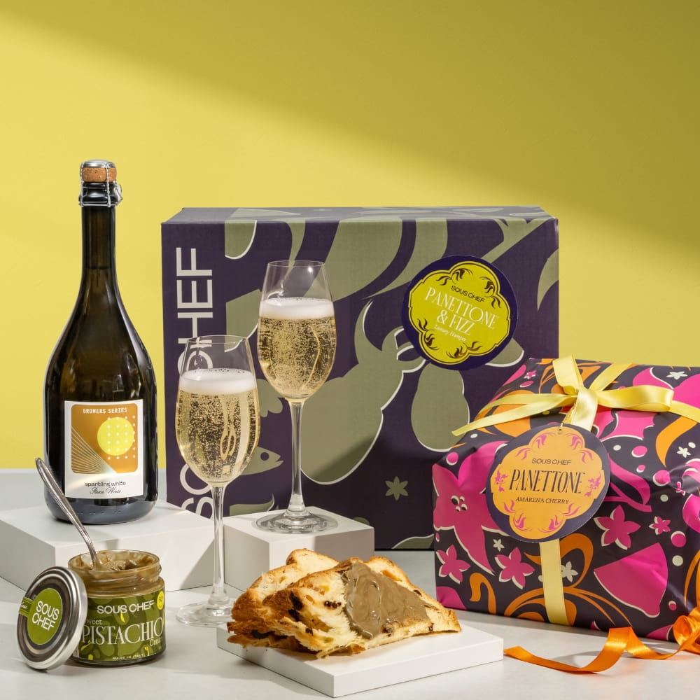 The Panettone and Fizz Hamper