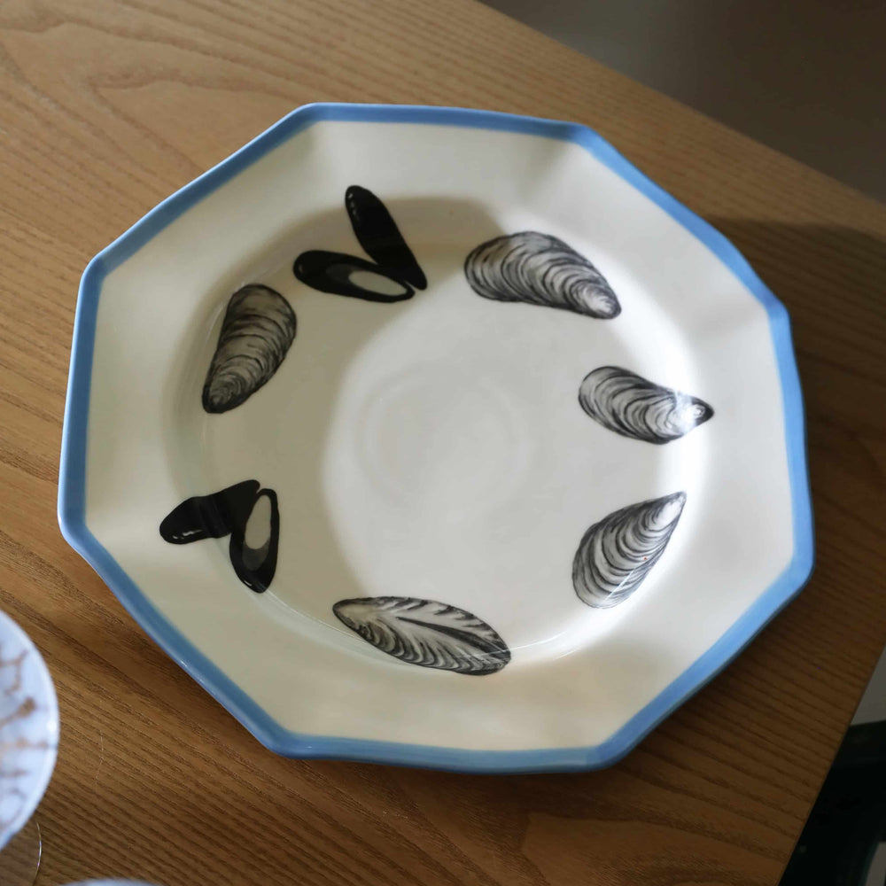 Mussel Motif Porcelain Platter, 31cm