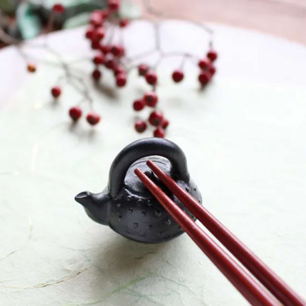 Black Tea Kettle Japanese Ceramic Chopstick Rest