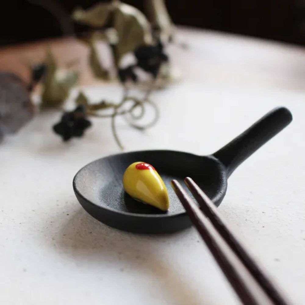 Frying Pan with Omelet Japanese Ceramic Chopstick Rest