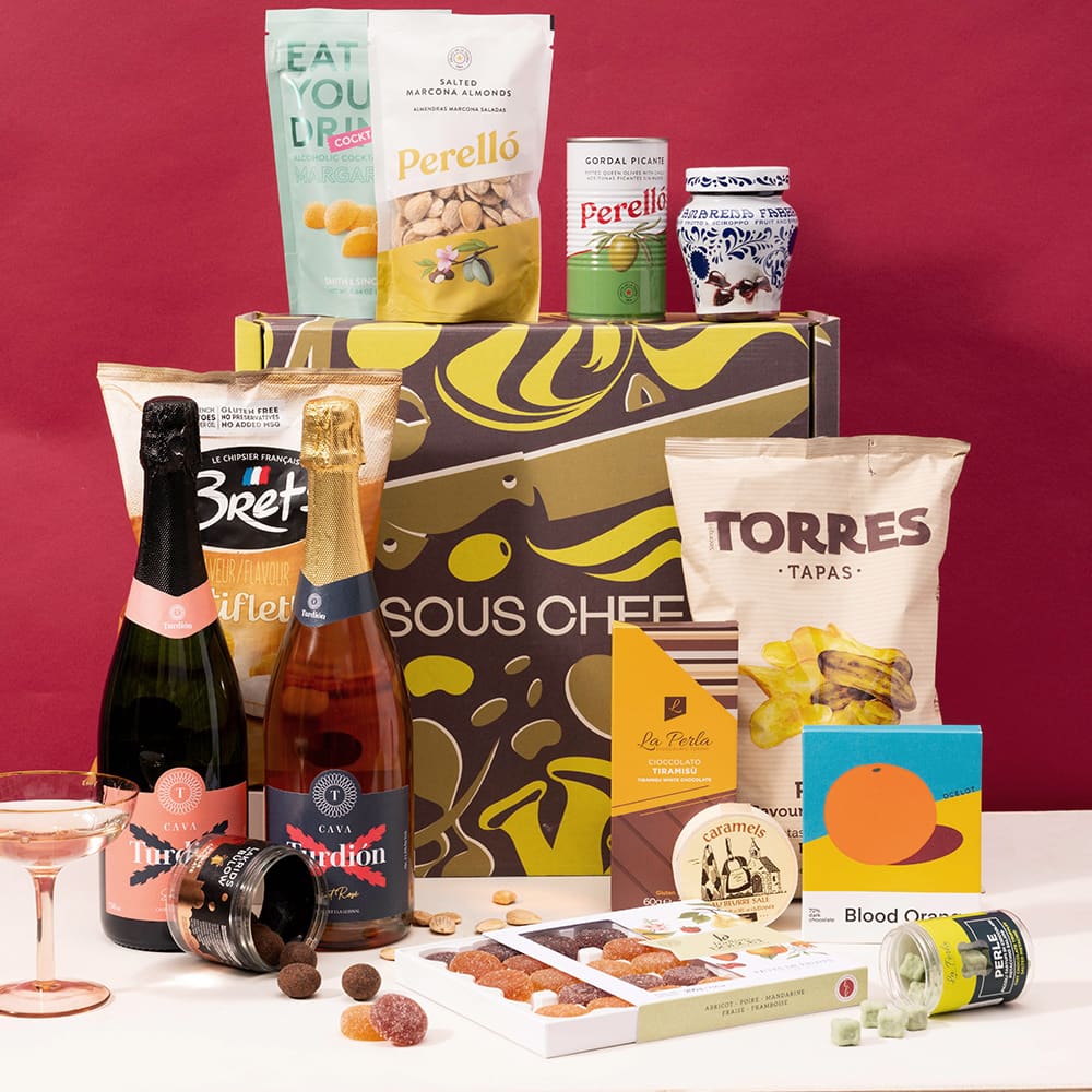 The Sips & Snacks Celebration Hamper