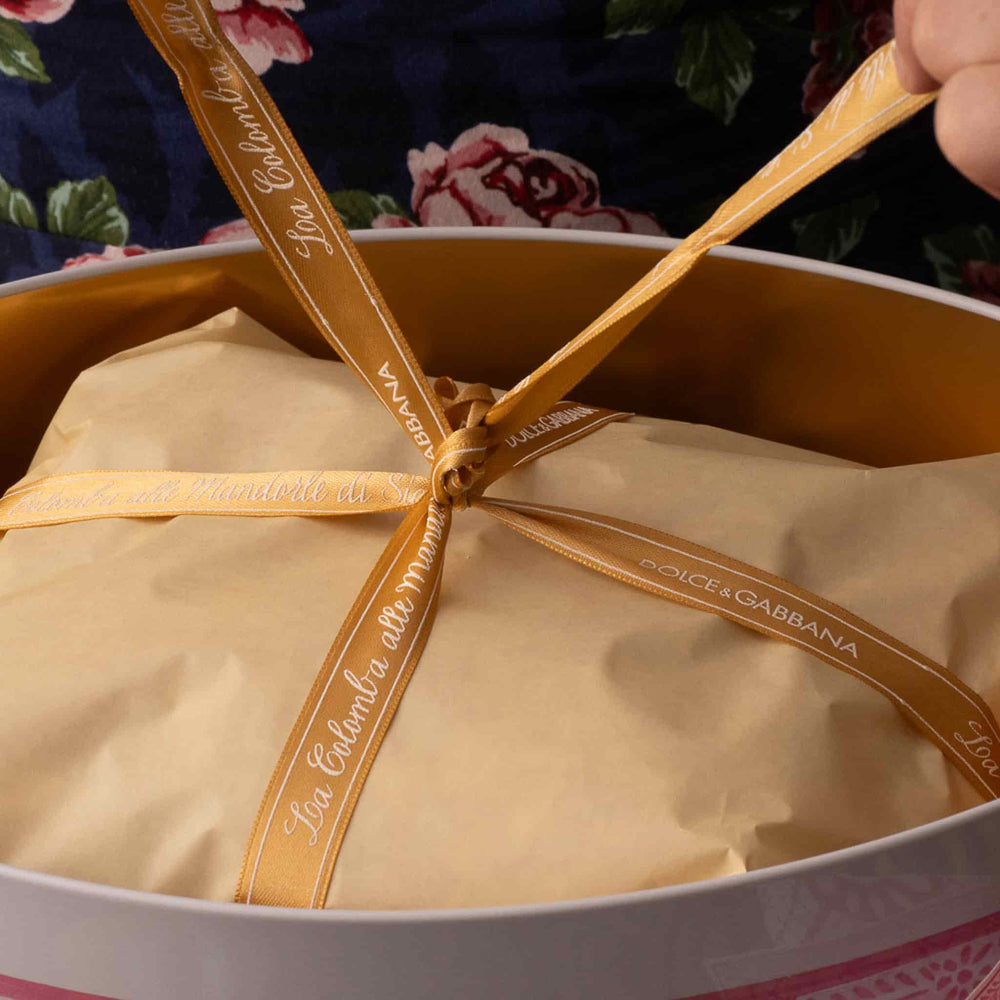 Fiasconaro x Dolce & Gabbana Mandorle di Sicilia Colomba, 750g