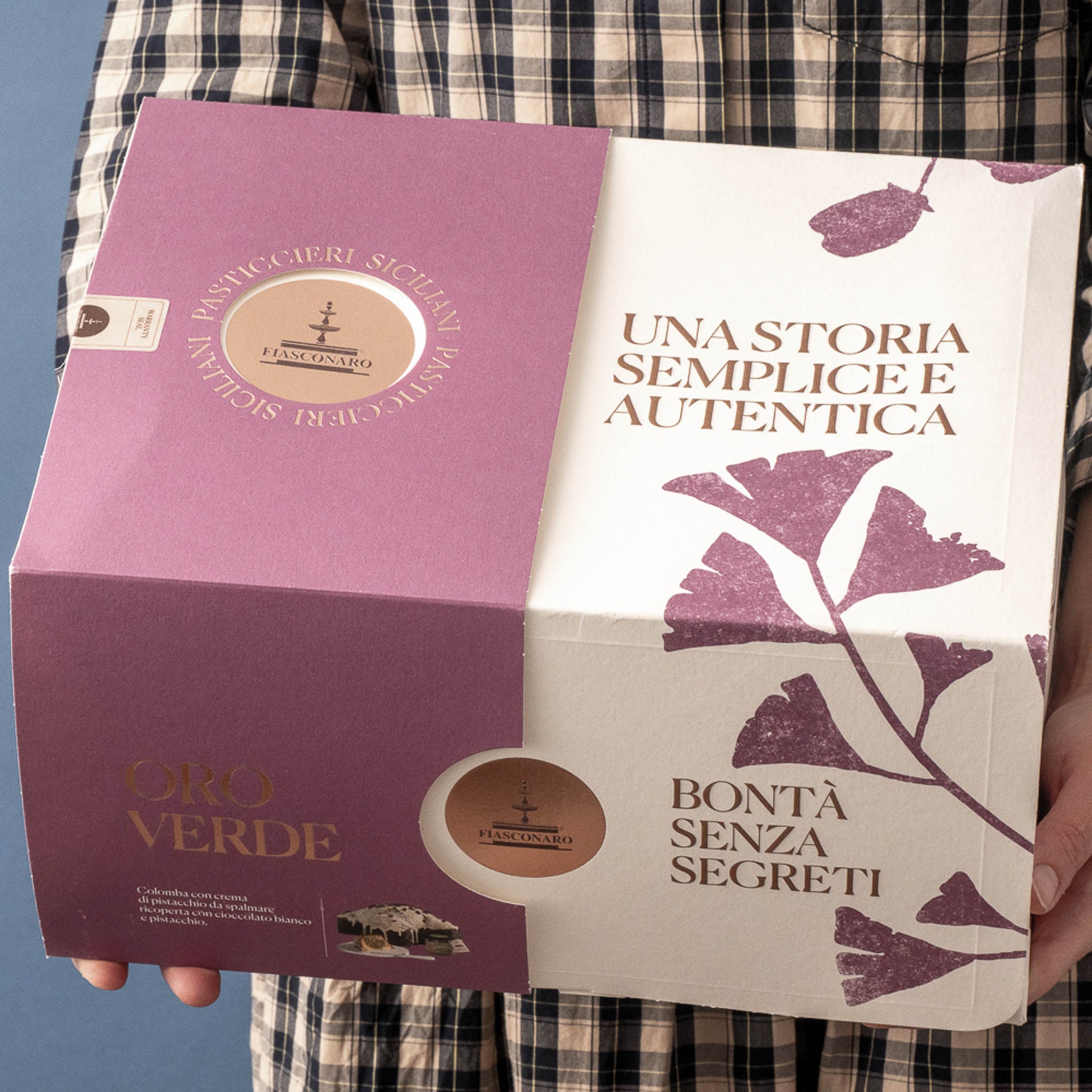 Fiasconaro Pistachio & White Chocolate Colomba Gift Box, 1kg