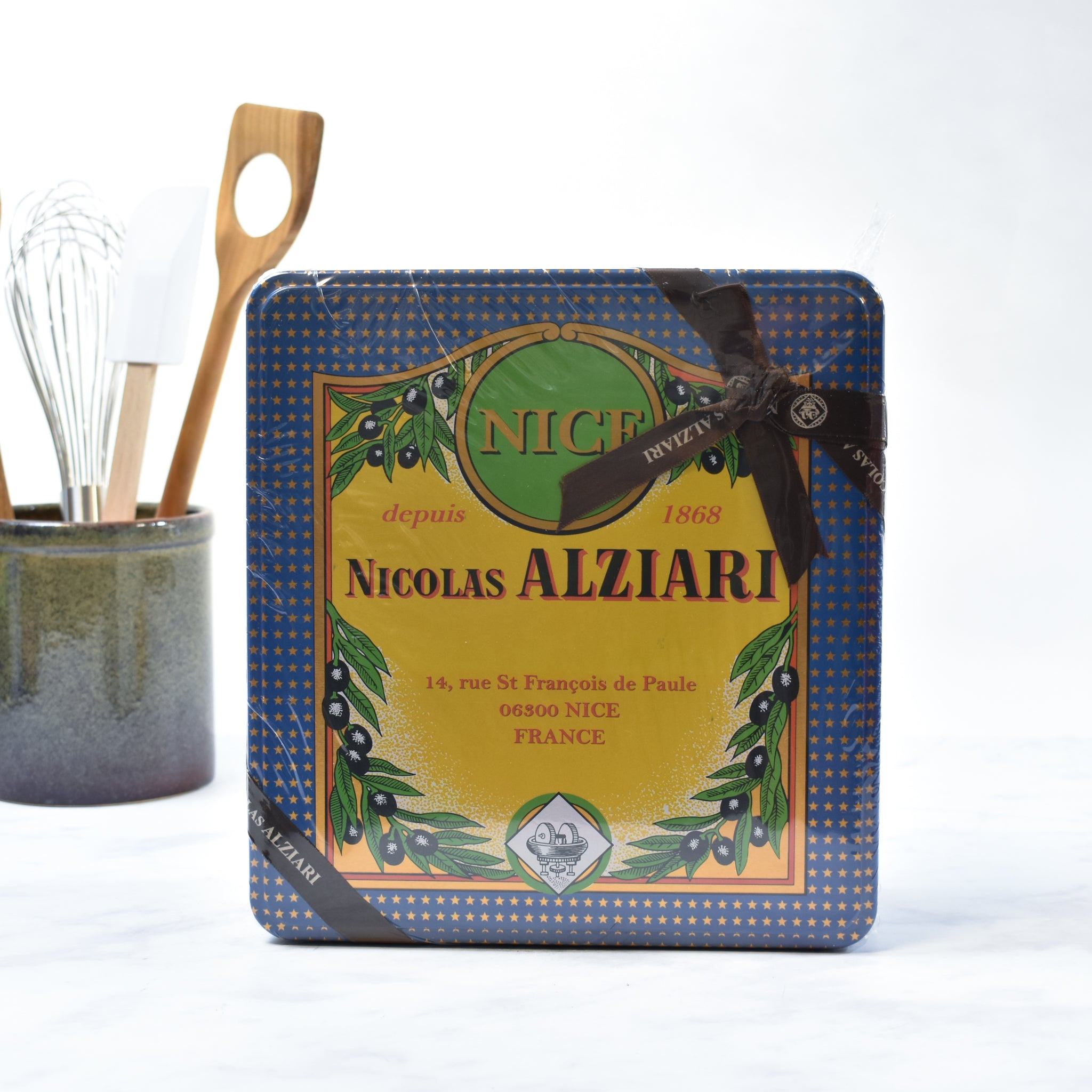 Nicolas Alziari Alziari Provence Olive Oil Gift Box Ingredients Oils & Vinegars French Food & Recipes Lifestyle Packaging Shot