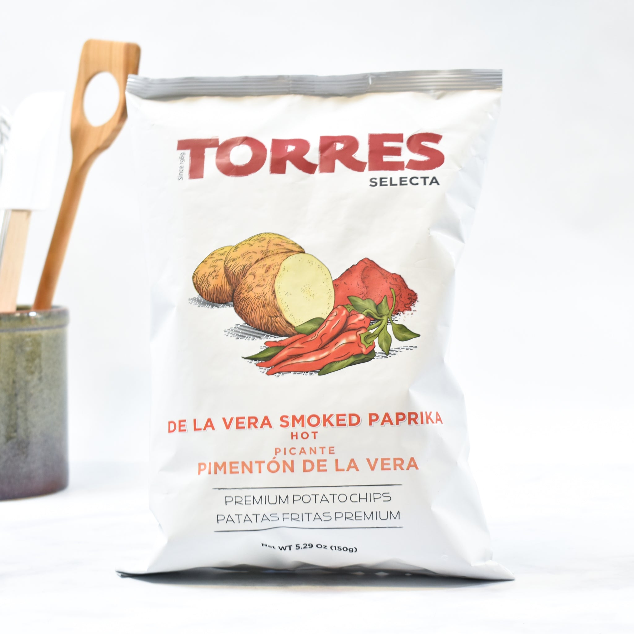 Torres Smoked Paprika Crisps 150g Lifestyle photograph