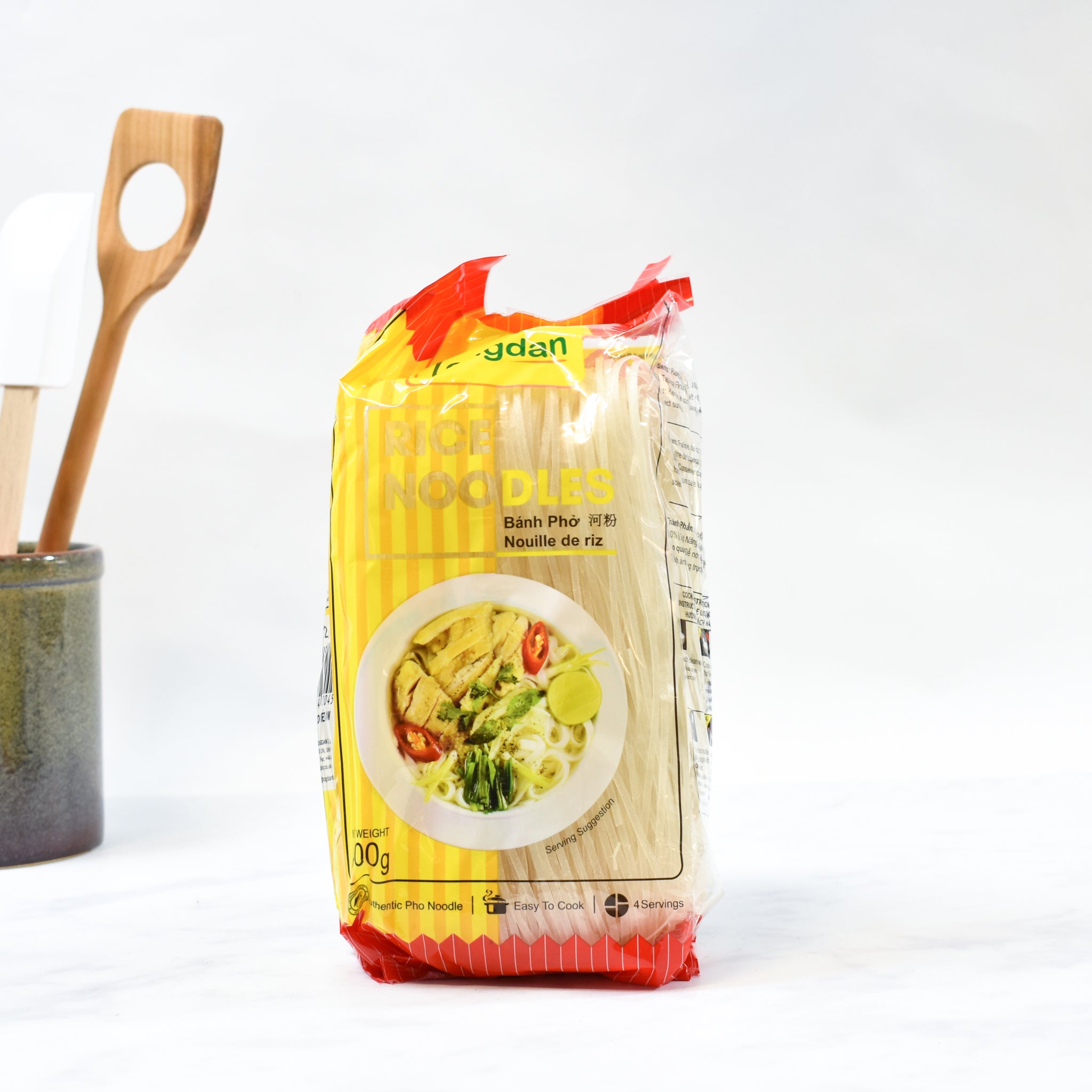 Square Rice Noodle Vietnamese Rice Pho Noodles Banh Pho 2.5mm | Buy Online UK – Sous Chef UK