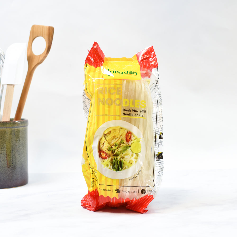 Square Rice Noodle Vietnamese Rice Pho Noodles Banh Pho 4mm | Buy Online UK – Sous Chef UK