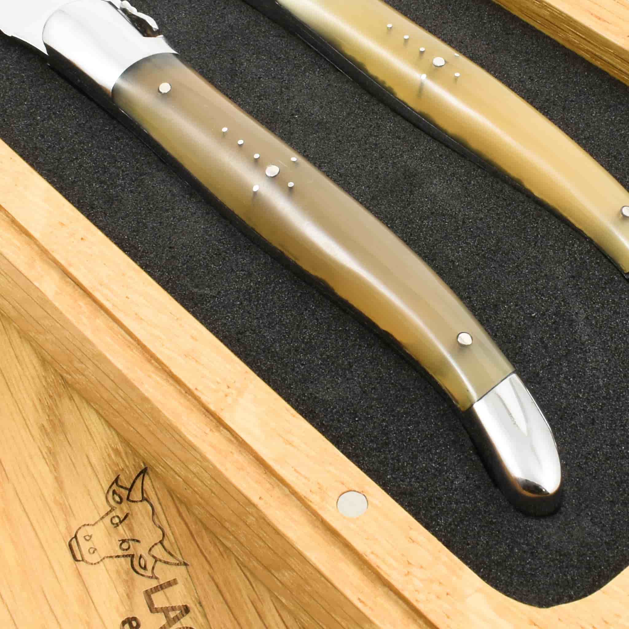 Laguiole en Aubrac Set of 2 Steak Knives, Solid Horn